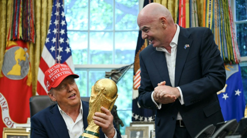 Aufgehobene Sperre f&uuml;r US-St&uuml;rmer: Trumps Anruf bei Infantino l&ouml;st WM-Skandal aus