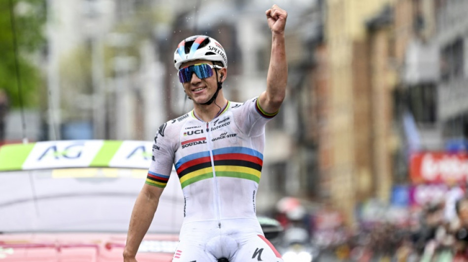 Li&egrave;ge-Bastogne-Li&egrave;ge: Evenepoel au firmament, Pogacar en salle d'op&eacute;ration