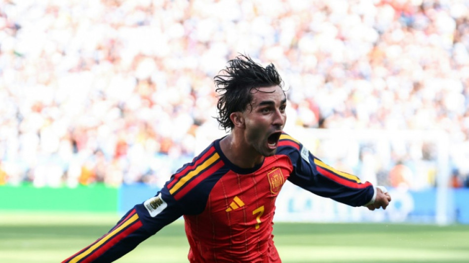 World Cup winner Ferran Torres signs for PSG from Barcelona