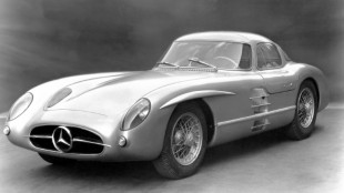 Une Mercedes de 1955 vendue 135 millions d'euros, record mondial pour une voiture aux ench&egrave;res