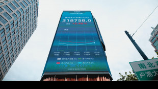 Borsa: Shanghai apre a -0,12%, Shenzhen a -0,16%