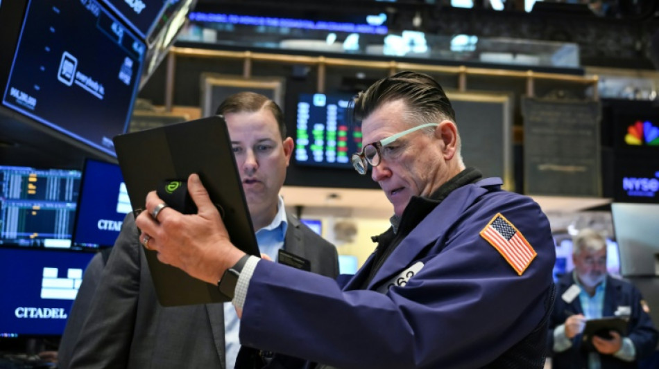 Wall Street termine en hausse, tirée par la tech