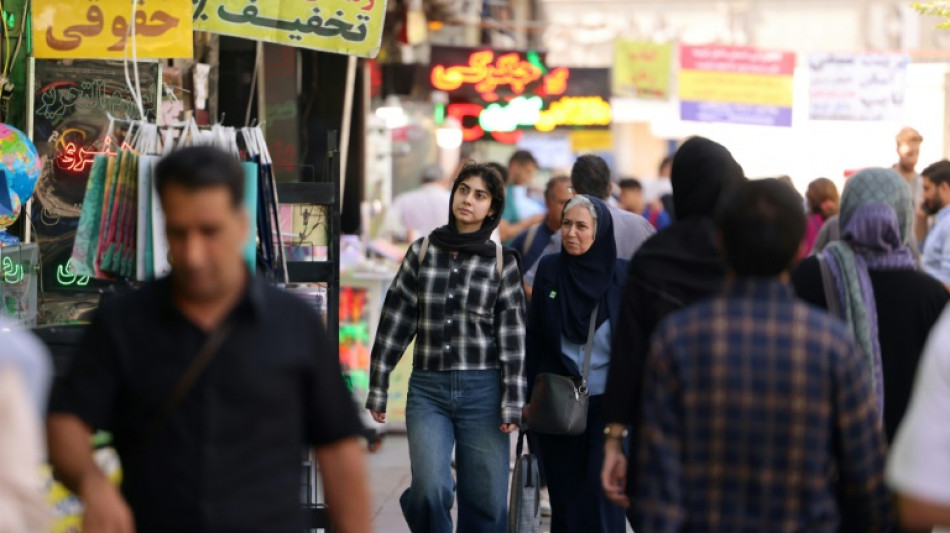 "Nous allons à la ruine": des Iraniens frappés de plein fouet par les sanctions