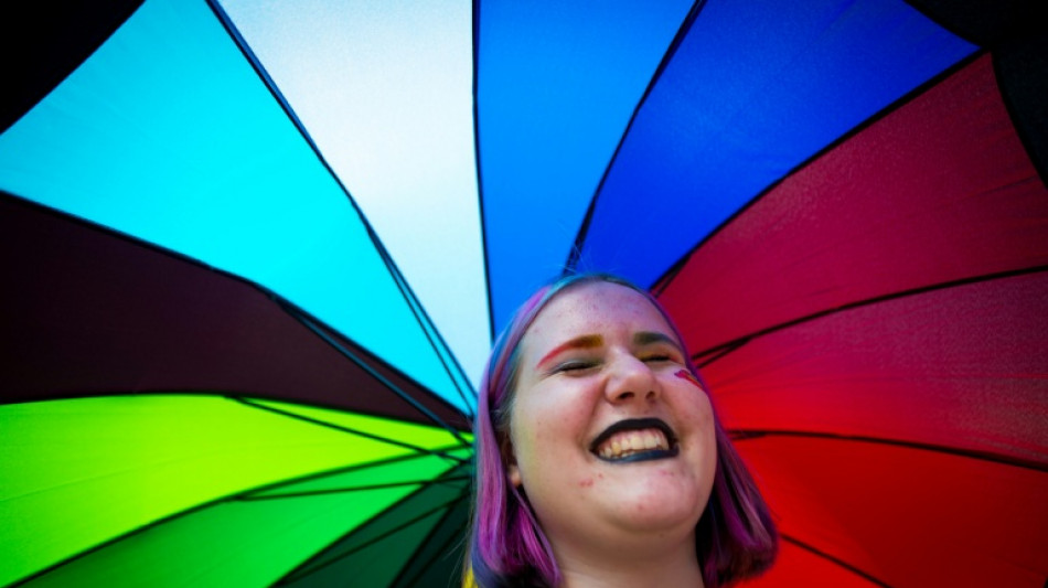 Slovaquie: Robert Fico cible les LGBT+ dans la Constitution et défie l'UE