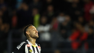 Neymar operato con successo al ginocchio sinistro