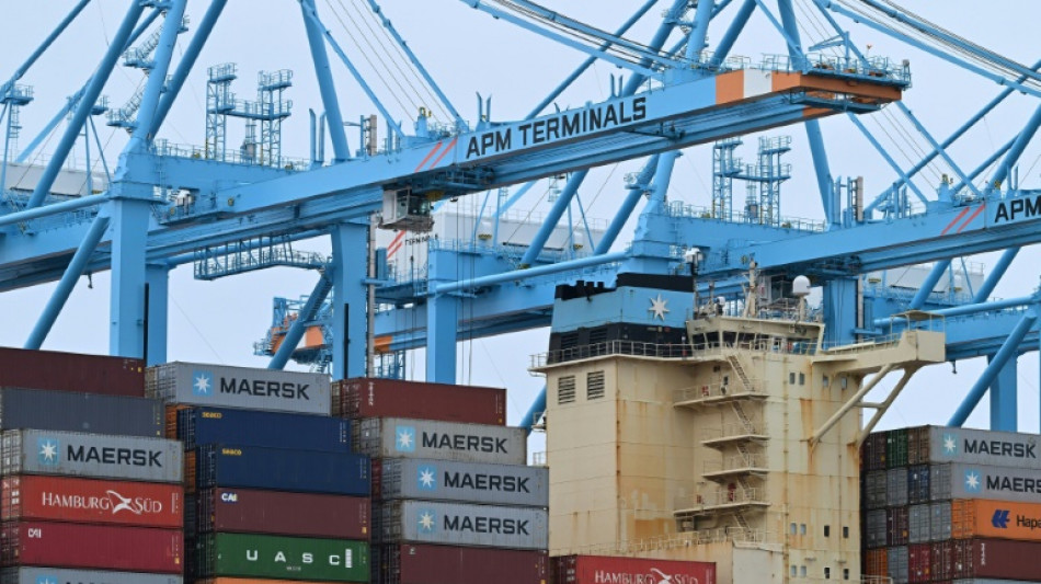 El déficit comercial de EEUU se reduce a más de la mitad en abril tras los aranceles de Trump
