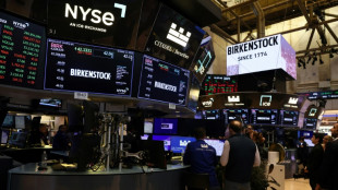 Wall Street oscille autour de l'&eacute;quilibre au d&eacute;but d'une semaine charg&eacute;e