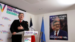 L&eacute;gislatives: &agrave; J-5, la macronie et la gauche se rendent coup pour coup