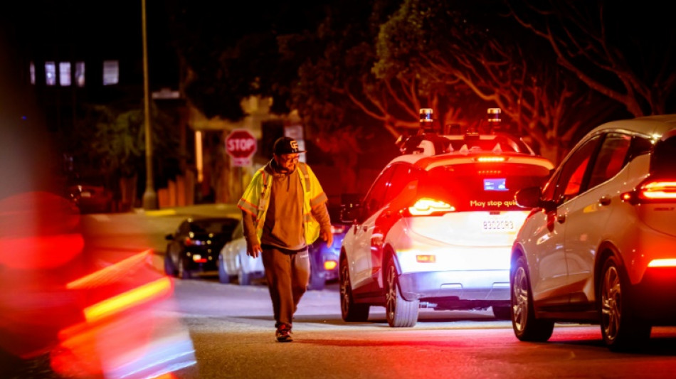 GM abandona su línea de robotaxis tras un accidente en 2023