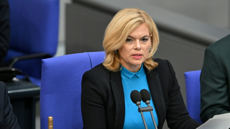 "Ich halte das aus": Merz bremst Klöckners strenge Sitzungsleitung aus