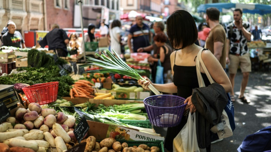 En France, les prix alimentaires ralentissent, l'&eacute;nergie sous surveillance