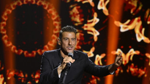 Gabbani dopo il malore, 'somma di caldo e stanchezza, sto bene, stasera sul palco'