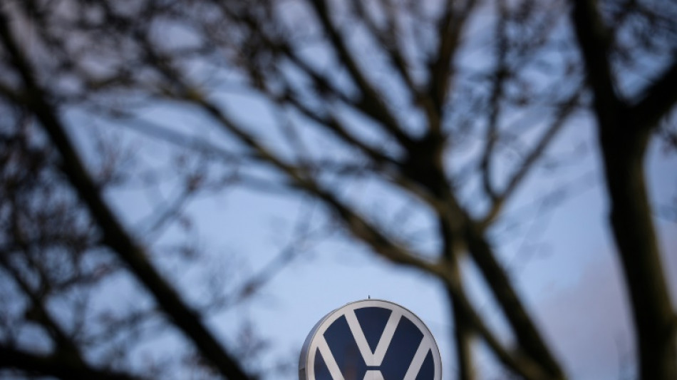 VW will Managergeh&auml;lter um insgesamt 300 Millionen Euro k&uuml;rzen 