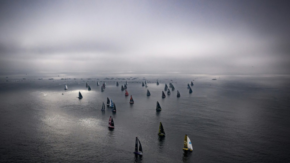 Vend&eacute;e Globe: Jean Le Cam, le doyen, nouveau leader 