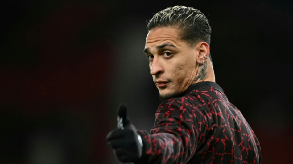 T&eacute;cnico do Manchester United deixa portas abertas para Antony