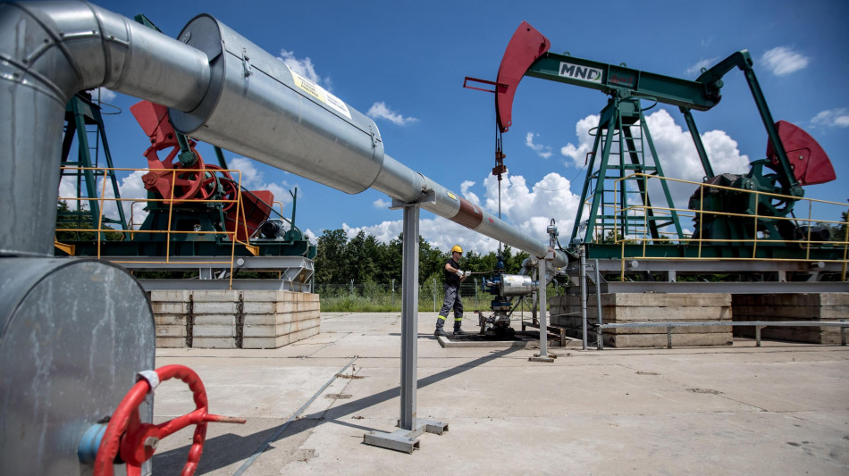 Il petrolio poco mosso a New York a 67,83 dollari