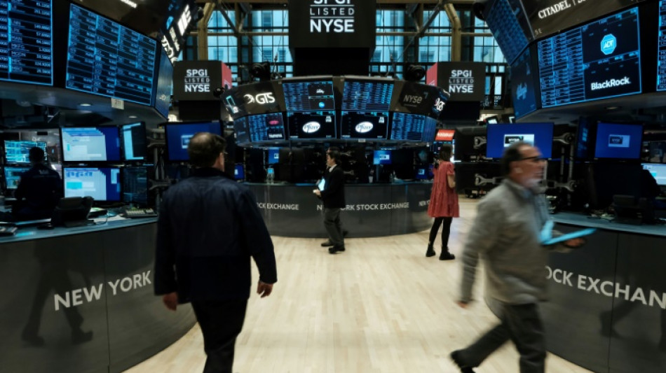 Wall Street se ressaisit apr&egrave;s un trou d'air d&eacute;clench&eacute; par le patron de la Fed