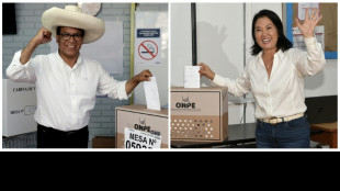 Autoridad electoral de Per&uacute; oficializa balotaje entre Fujimori y S&aacute;nchez