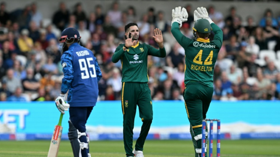 South Africa thrash England in 1st ODI