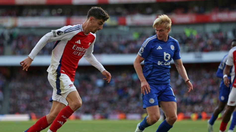 Angleterre: Arsenal recolle &agrave; Manchester City dans un samedi de folie