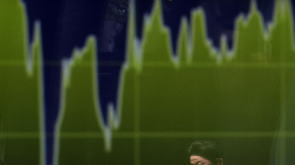 Borsa: Tokyo, apertura in calo (-1,90%)
