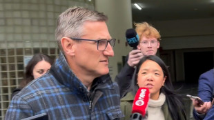 Ex-chefe de pol&iacute;cia neozeland&ecirc;s condenado &agrave; pris&atilde;o domiciliar por pedofilia