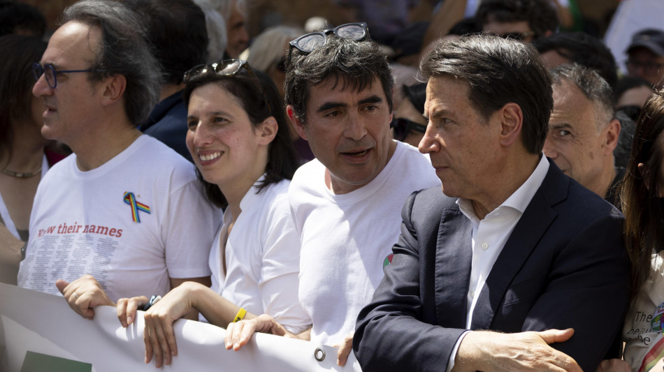 Conte, progressisti si riuniscano a L'Aia per dire no al riarmo
