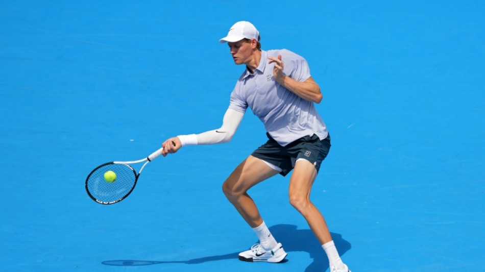 Sinner shrugs off rain to dispatch Mannarino in Cincinnati