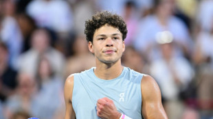 Shelton sweeps Fonseca to reach another Montreal quarter-final