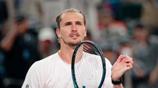 Masters Shanghai: Zverev rischia con Bublik ma raggiunge i quarti