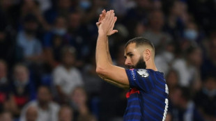 Foot: Karim Benzema annonce la "fin" de sa carri&egrave;re en &eacute;quipe de France
