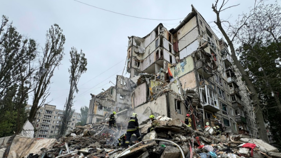 Selenskyj: Rettungseinsatz nach Angriffen in Kiew beendet - 31 Tote