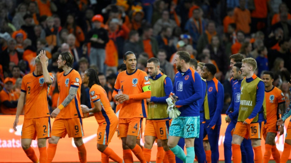 Holanda e Cro&aacute;cia encaminham vaga na Copa; Dinamarca e Esc&oacute;cia mant&ecirc;m disputa acirrada