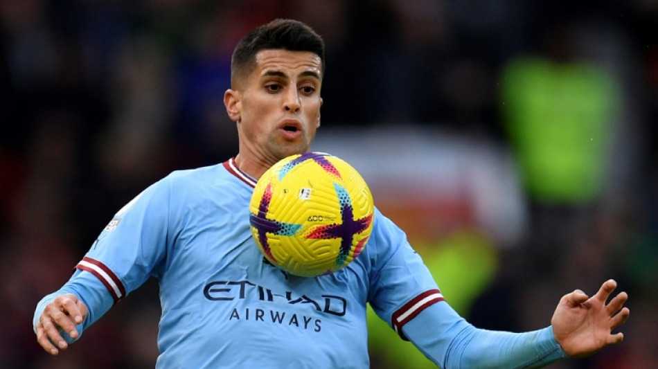 Foot: le d&eacute;fenseur portugais Cancelo (Manchester City) pr&ecirc;t&eacute; au Bayern jusqu'en juin