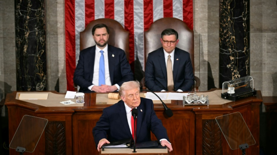 Trump tries to reset presidency in State of the Union speech