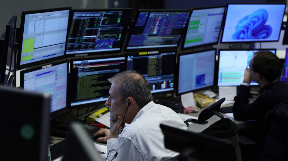 Borsa: l'Europa chiude contrastata con Trump a Davos