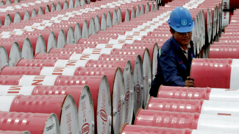 Il petrolio &egrave; in calo a New York a 82,71 dollari