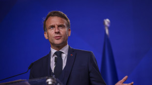 Macron, 'situazione ancora mutevole e instabile'