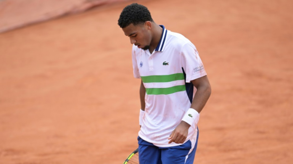 Roland-Garros: Arthur Fils s'arr&ecirc;te d&eacute;j&agrave;, journ&eacute;e pluvieuse pour les Fran&ccedil;ais