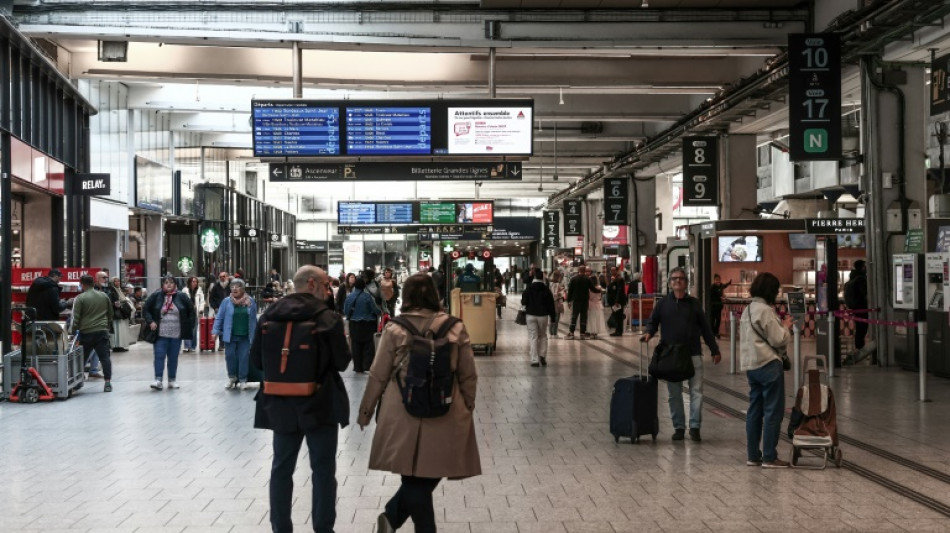 SNCF: un dimanche quasi normal dans les gares malgré la grève