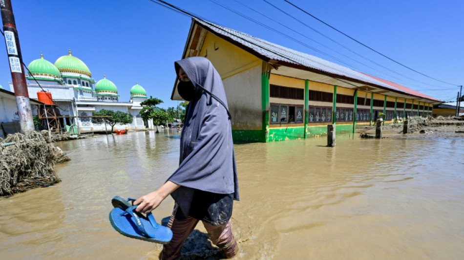 Indonesia, Thailand race to find missing as flooding toll rises to 480