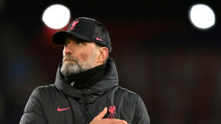 Klopp says 'results machine' Man Utd are in Premier League title race
