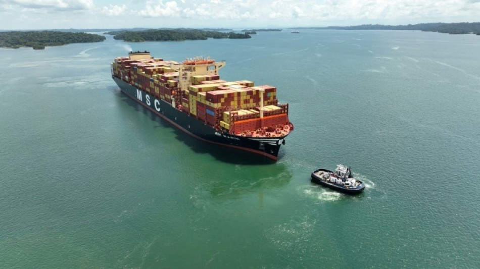Record battu dans le canal du Panama du navire ayant la plus grande capacit&eacute; de transport