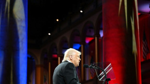 La guerre des droits de douane s'enflamme et fait paniquer les marchés mondiaux