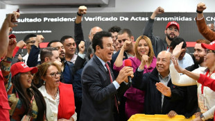 Nasralla tem leve vantagem sobre candidato de Trump em Honduras