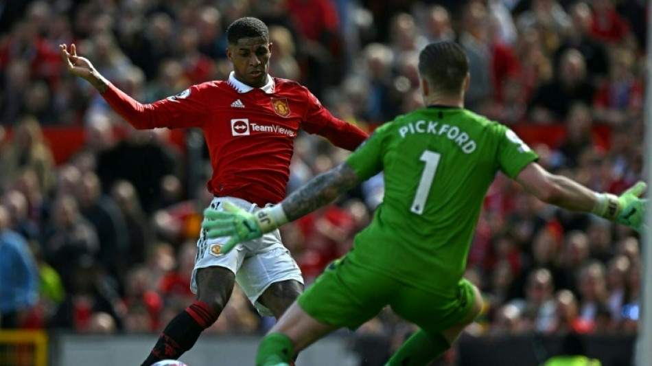 Ten Hag upbeat over new United deal for Rashford