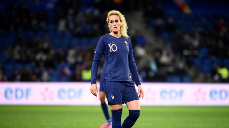 Foot: avec Hamraoui et sans rep&egrave;res, les Bleues dans l'incertitude