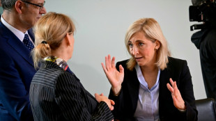 Warken k&uuml;ndigt f&uuml;r Krankenkassen Zusatzbeitrag von 2,9 Prozent an