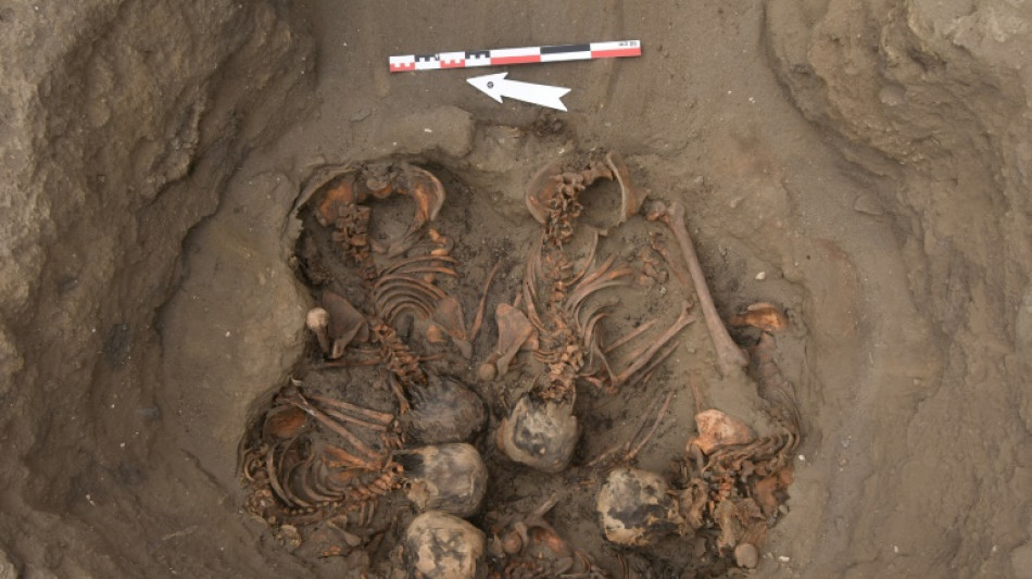 Descubren tumbas de 76 niños sacrificados en rituales del Antiguo Perú