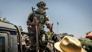 Madagascar: le pr&eacute;sident contest&eacute; &eacute;carte toute d&eacute;mission